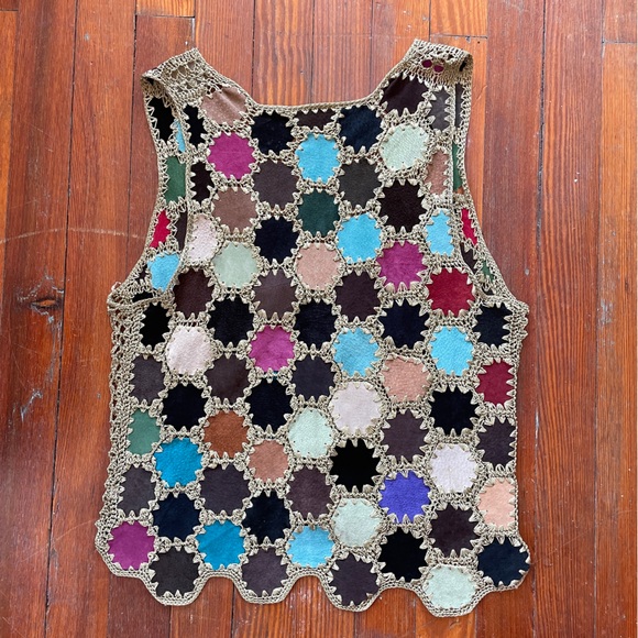 Vintage-Style Crochet Patchwork Vest - Picture 3 of 5